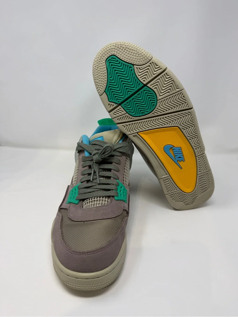 Size 12- Nike Jordan 4 Retro x Union LA Taupe Haze DJ5718-242 New with out box